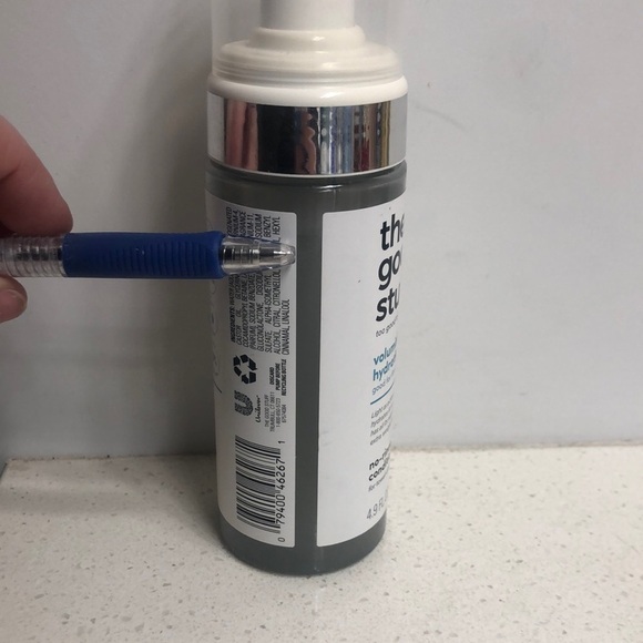 The Good Stuff Volumizing Hydration Foam No Rinse Conditioner - Picture 6 of 6